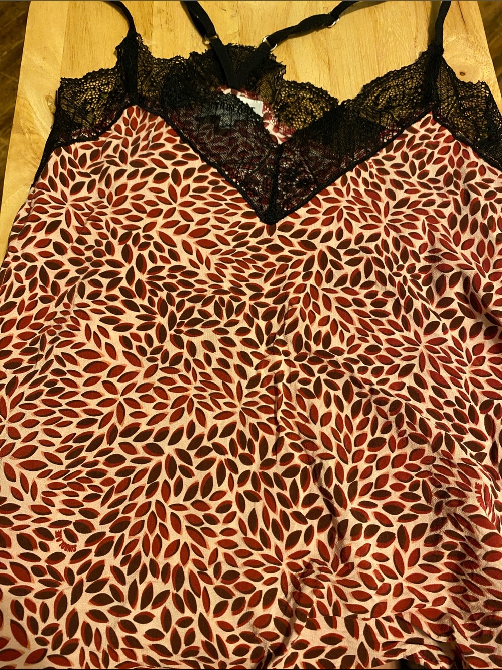 Black Lace Trim Red Leaf Print Satin Chemise